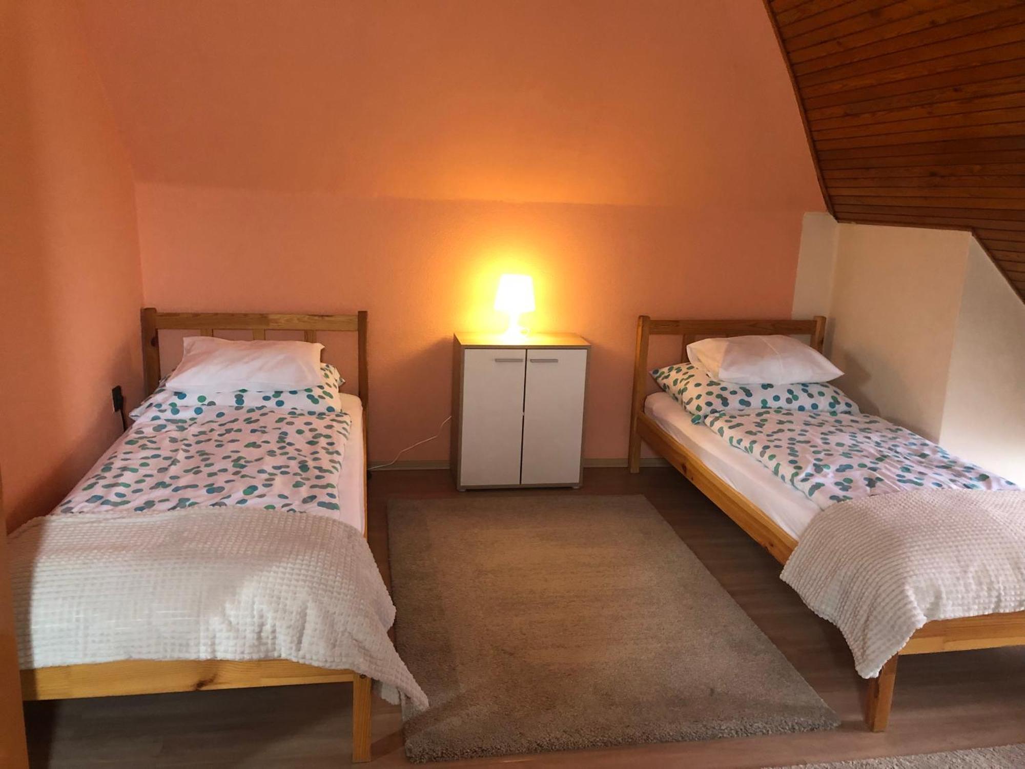 Bakonyi Mamutfenyo Vendeghaz Apartment Tes Luaran gambar