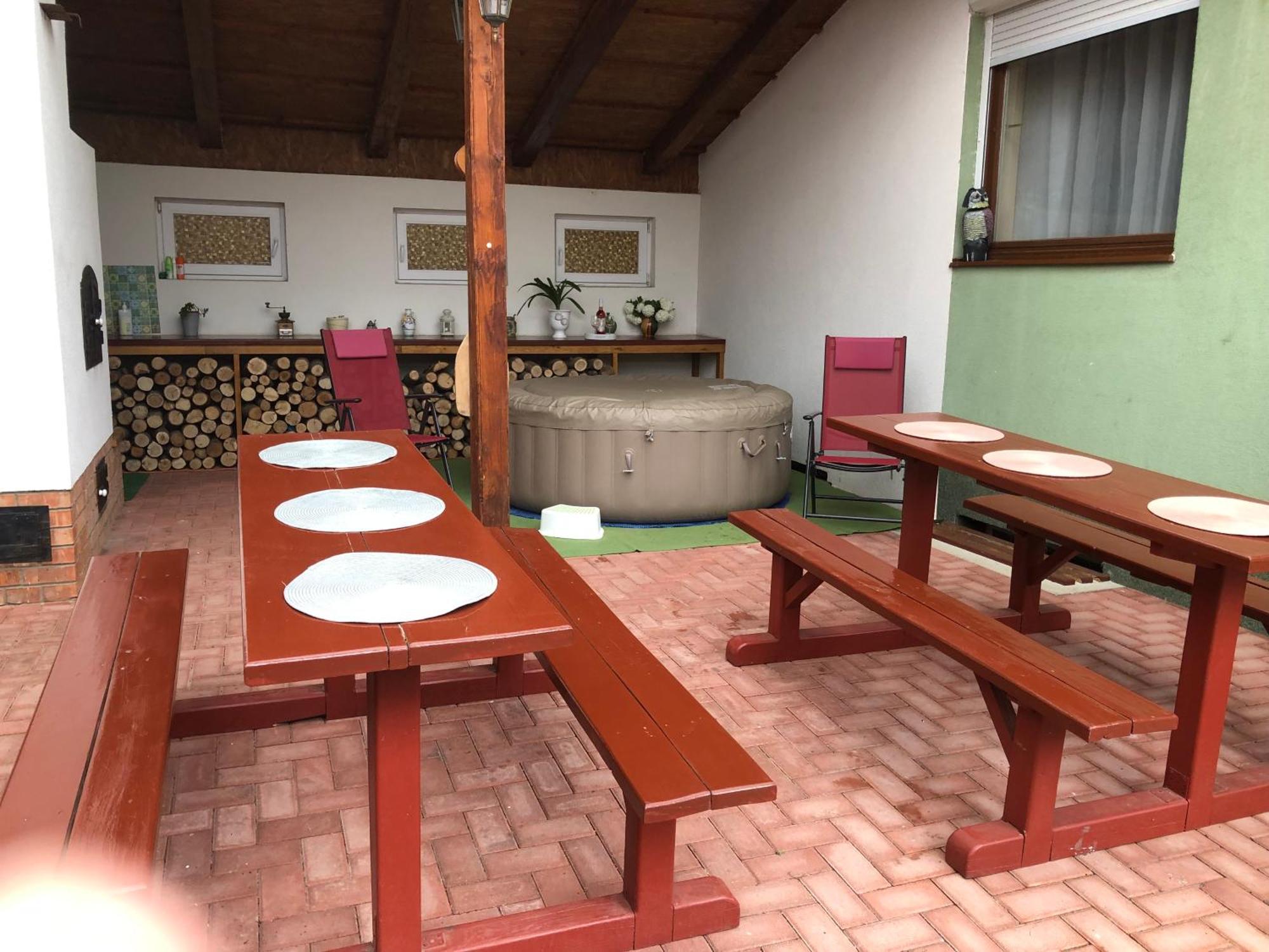 Bakonyi Mamutfenyo Vendeghaz Apartment Tes Luaran gambar