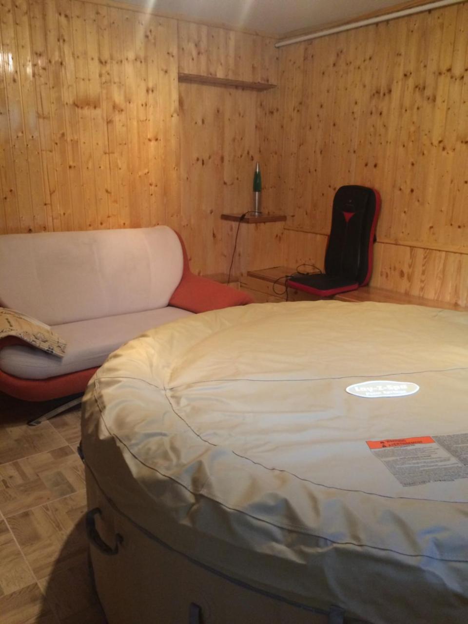 Bakonyi Mamutfenyo Vendeghaz Apartment Tes Luaran gambar