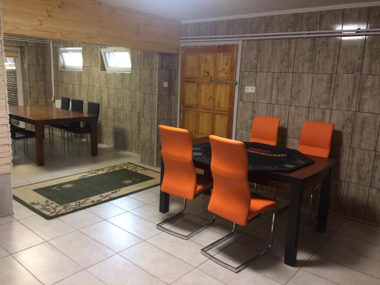 Bakonyi Mamutfenyo Vendeghaz Apartment Tes Luaran gambar